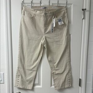 Code Bleu Women's Tan Ankle Jeans